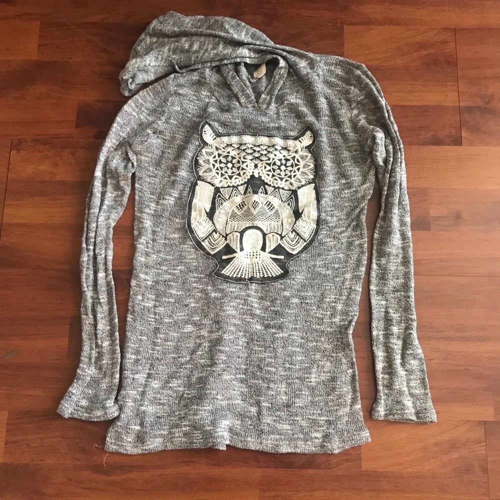 Heathered Gray and White Owl Stitched long sleeve